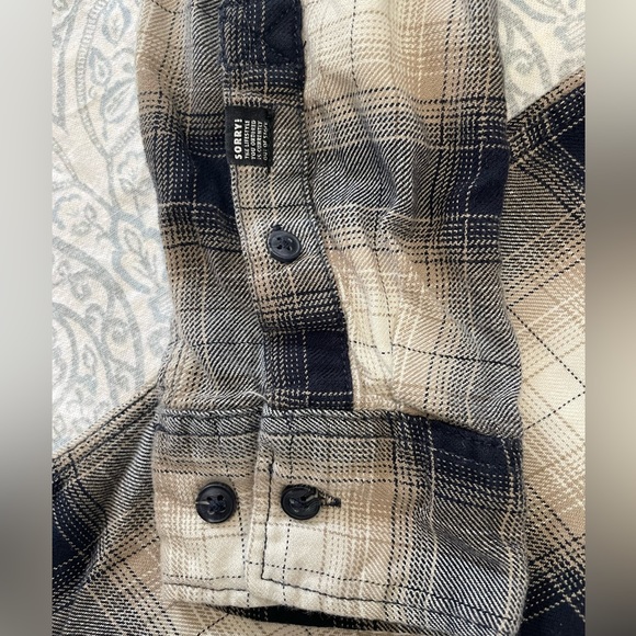 ❗️Last Chance❗️ H&M DIVIDED Plaid Longsleeve - Picture 7 of 10